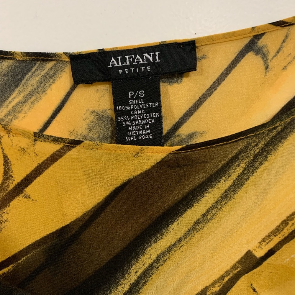 Blouse - Picture 3 of 4